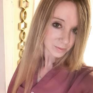 Meet your Posher, Ava